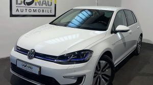 VW e-Golf (mit Batterie 35,8 kWh) * ACC * Navi * LED * bei Donau Automobile in 
